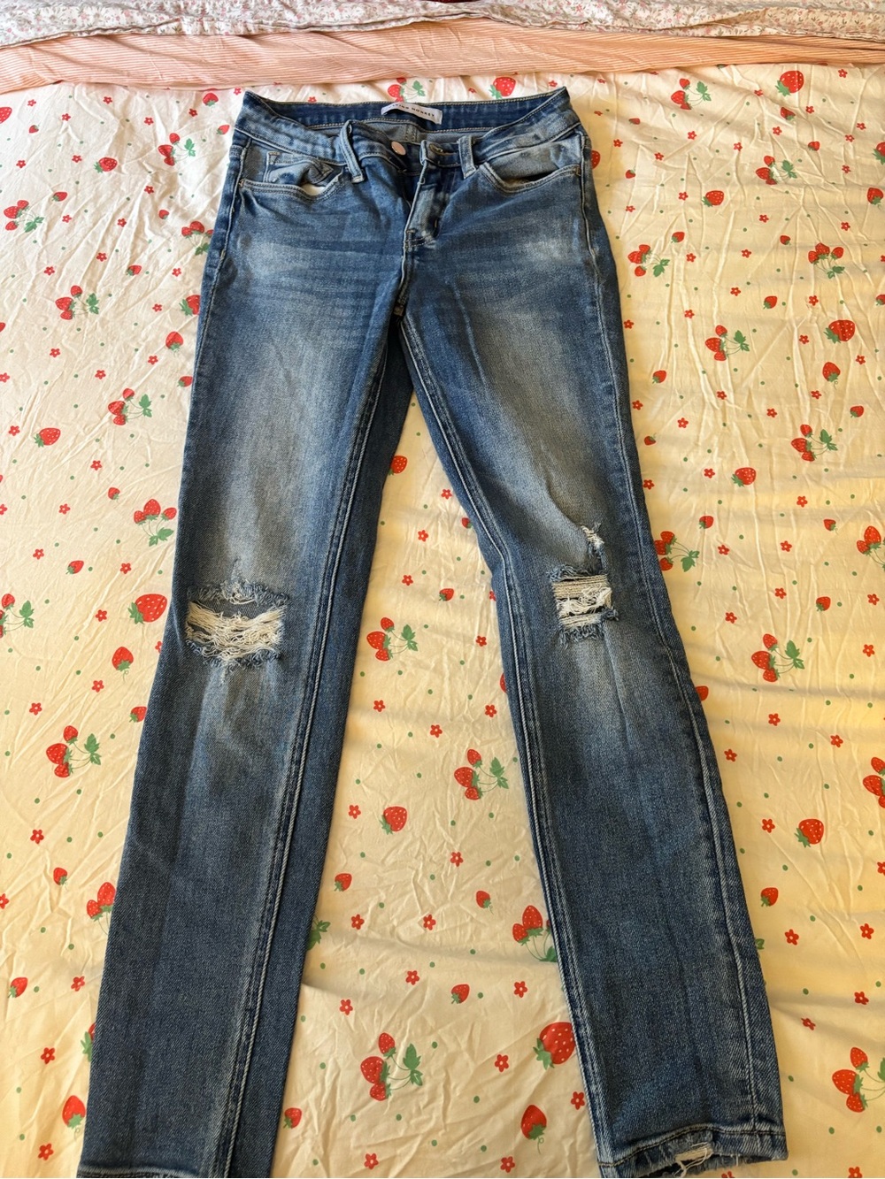 Women’s Blue Distressed Skinny Jeans